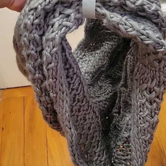 Cable Knit Neck Warmer by STYLE - Picture 7 of 7